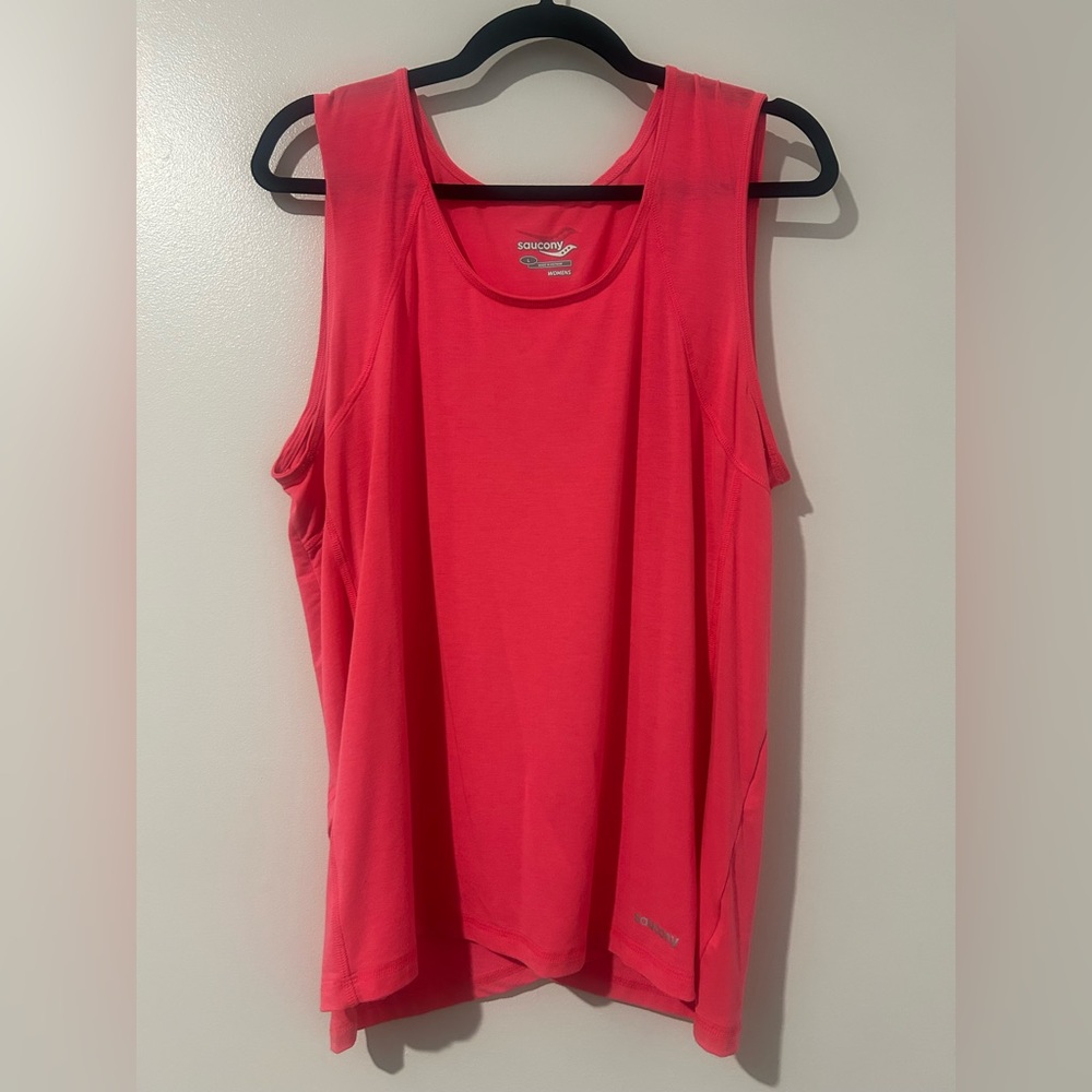 Saucony Women's Pink Activewear Tank Top Size L